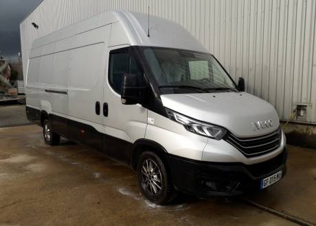 Iveco Daily 35S18.A8V18P Fourgon L4H3